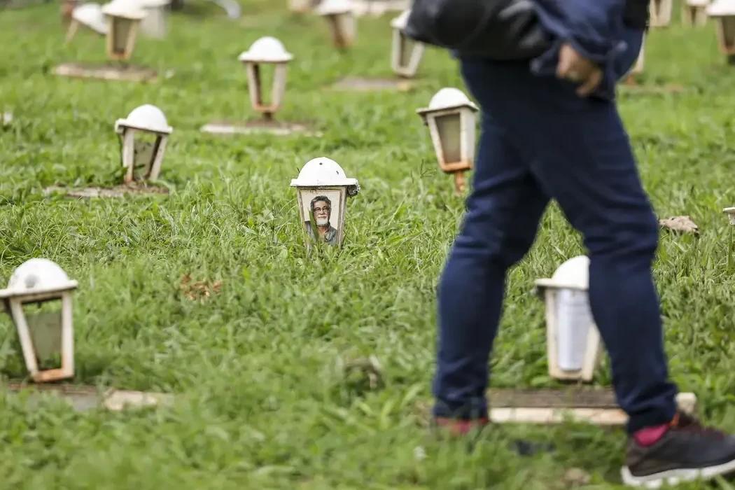 Brasileiros deixam de resgatar até R$ 50 mil de parentes mortos