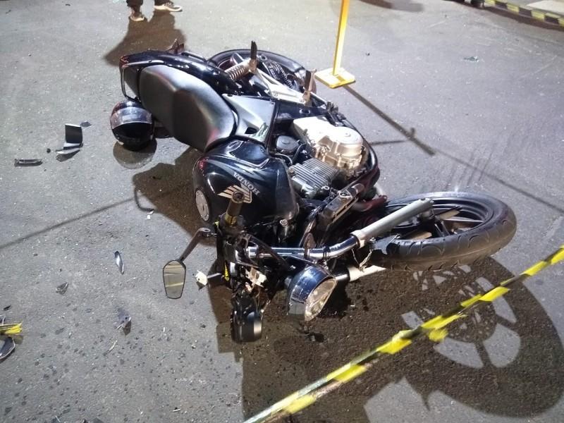 Colisão entre carro e motocicleta deixa dois feridos na Próspera
