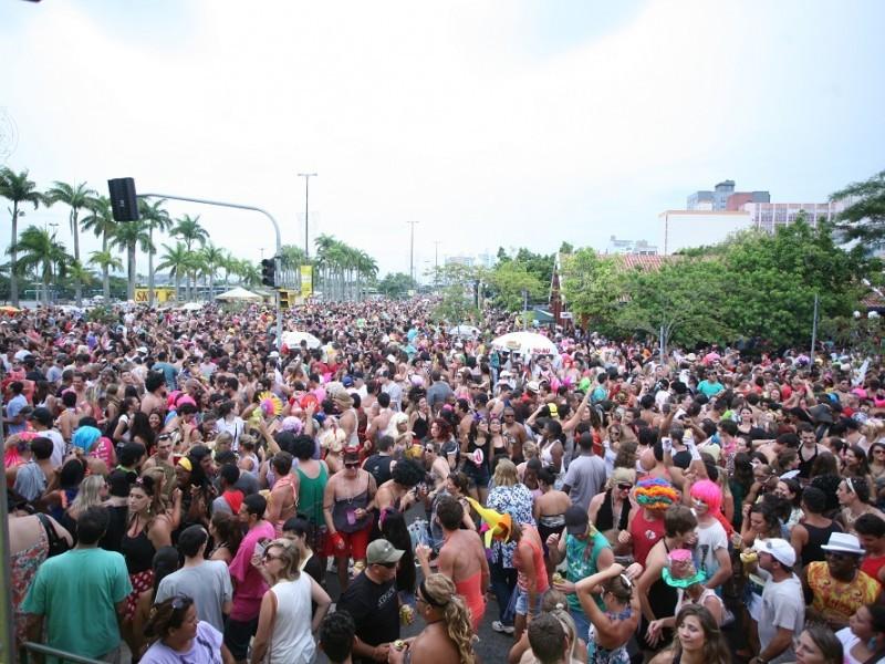 Prefeitura de Laguna espera 100 mil pessoas por dia neste Carnaval 