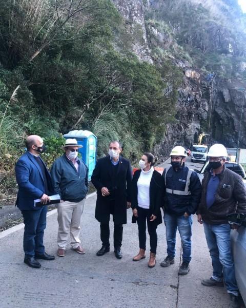 'Estamos fazendo uma obra de segurança', afirma governador durante vistoria a Serra do Rio do Rastro