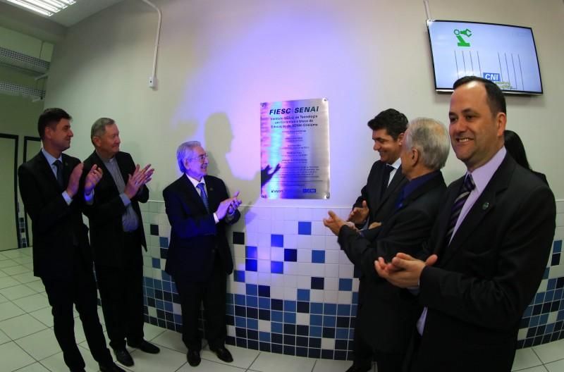 Fiesc entrega Instituto de Cerâmica e Ampliação do Senai em Criciúma 