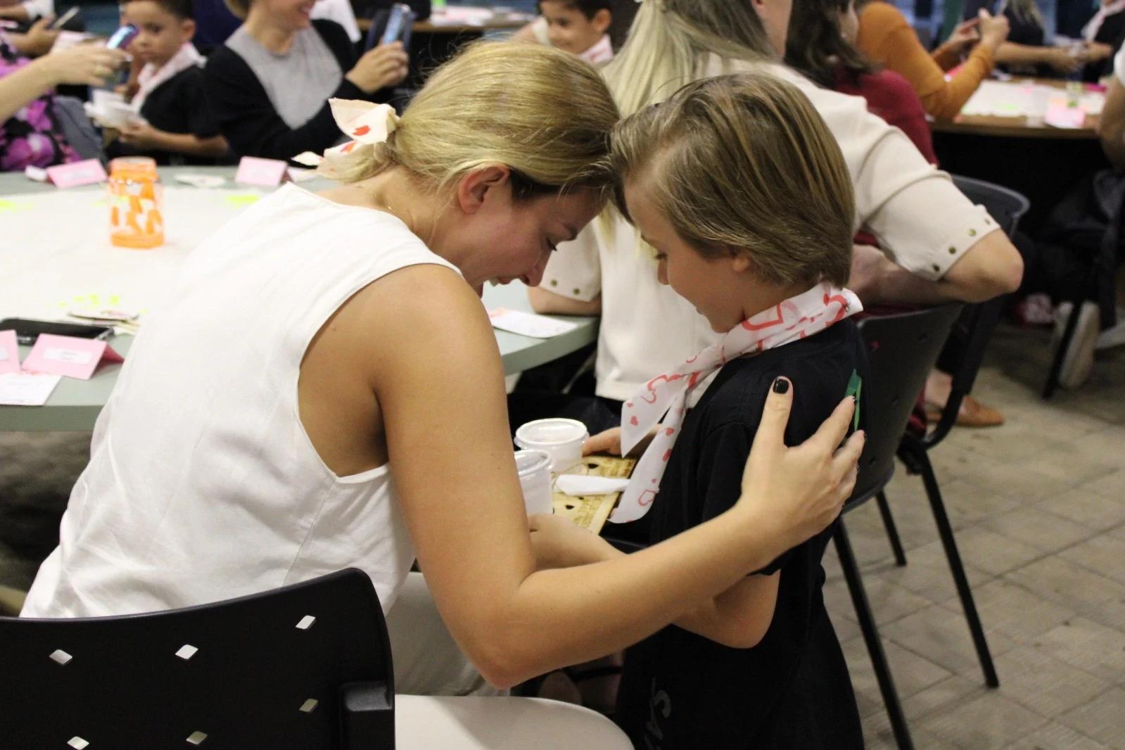 Comemoração do Dia das Mães promove união e acolhimento no Colégio Satc