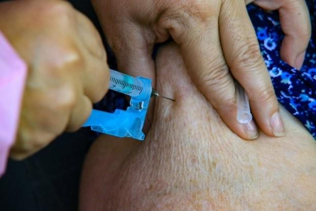 Pfizer pede que Anvisa mude temperatura de armazenamento de sua vacina