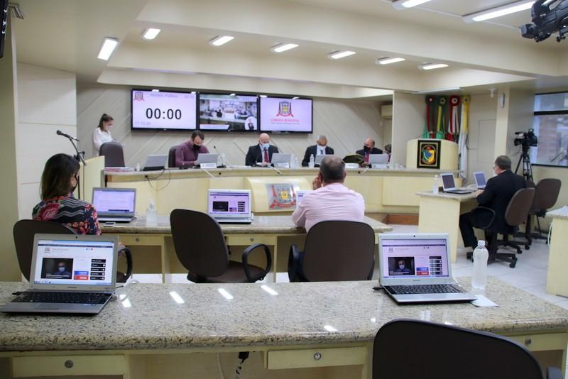 Orçamento de 2021 recebe 12 emendas e fixa despesas do Executivo em pouco mais de R$ 1 bilhão