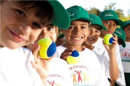 Bairro da Juventude e Unimed renovam parceria no Projeto Esporte Comunitário