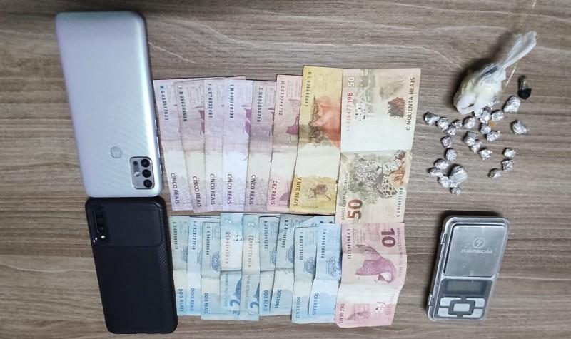Três são presos em Maracajá por tráfico de droga, furto de energia e água