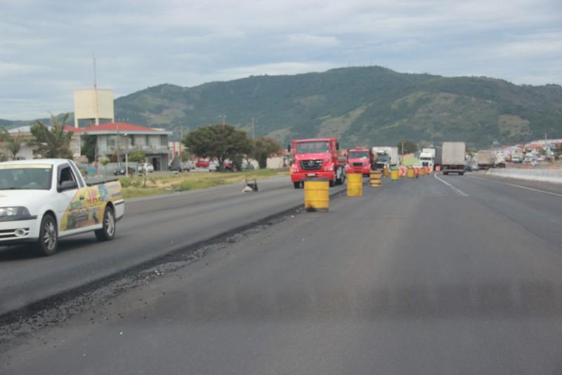 Atenção ao passar pelo acesso Norte da Ponte de Laguna