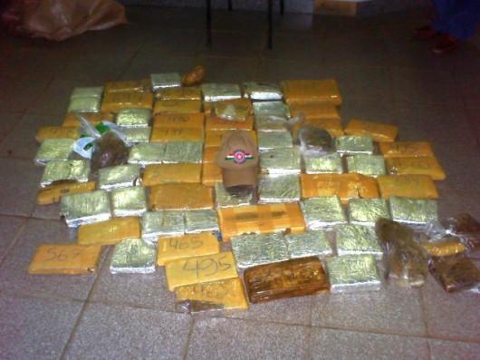 PM apreende 30 quilos de maconha no São Francisco
