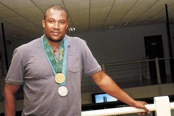 Estrelas olímpicas promovem maratona em Criciúma