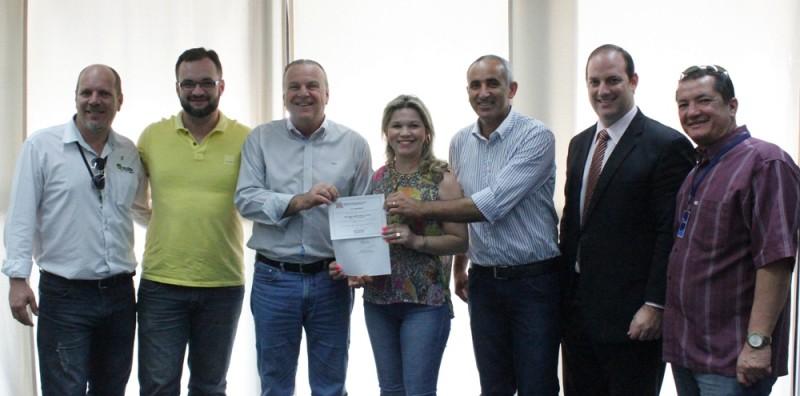Unidos Contra o Câncer recebe certificado de utilidade pública