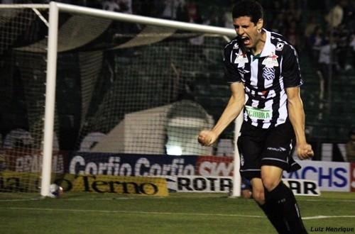Novo reforço: Maylson é aguardado no estádio Heriberto Hülse
