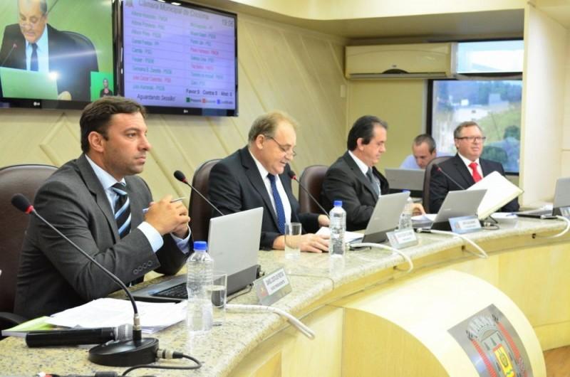 Câmara de Vereadores realiza sessão extraordinária
