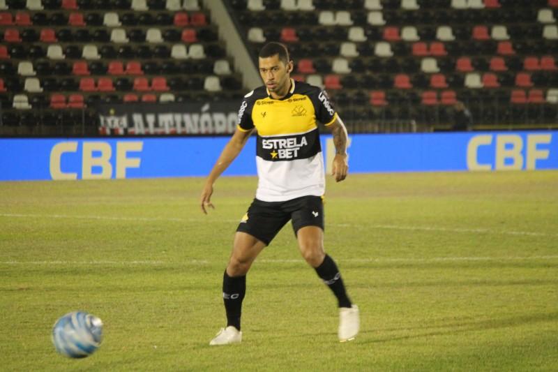 Criciúma faz representação na CBF contra arbitragem do jogo diante do Botafogo-SP