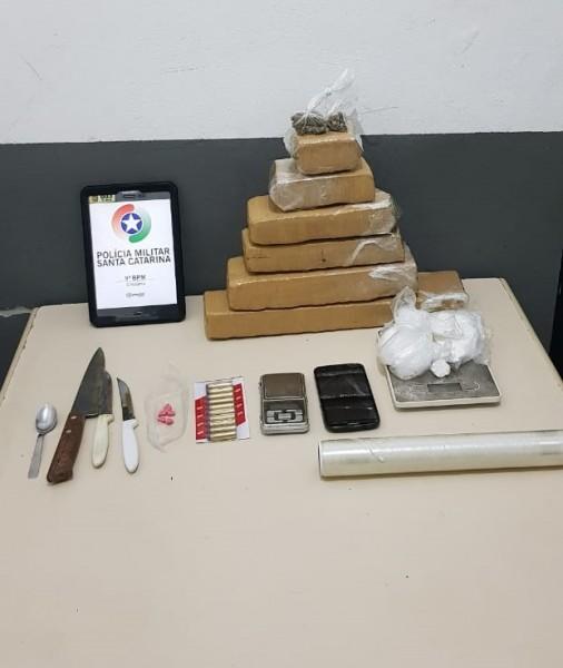 Polícia localiza cerca de quatro quilos de maconha