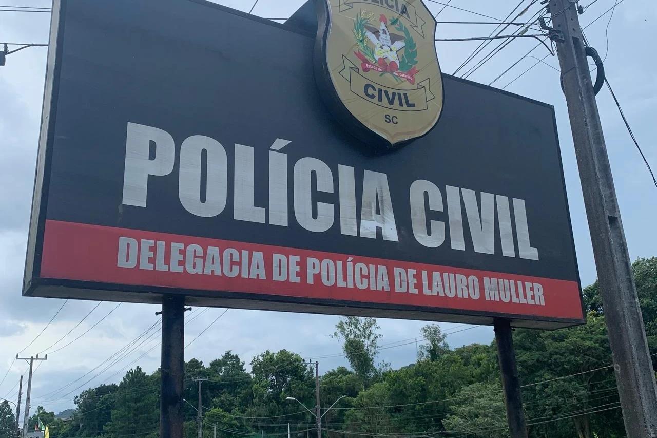 Suspeito de ameaçar ex-companheira de morte tem arma e munições apreendidas