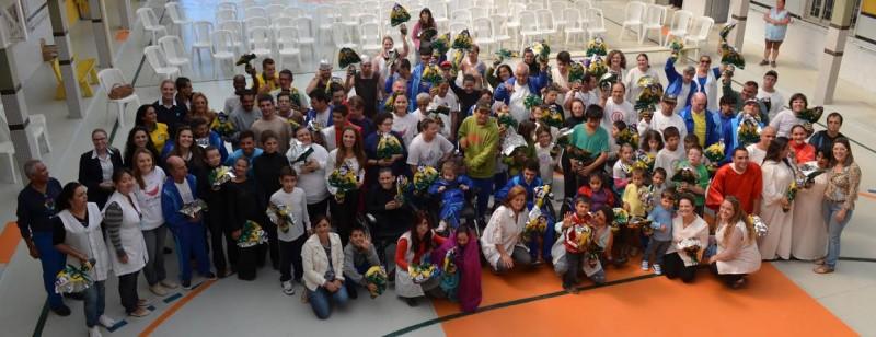 Páscoa Feliz doa 1,5 mil ovos de páscoa para crianças