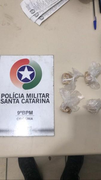 Dupla é presa por tráfico de drogas no bairro Progresso