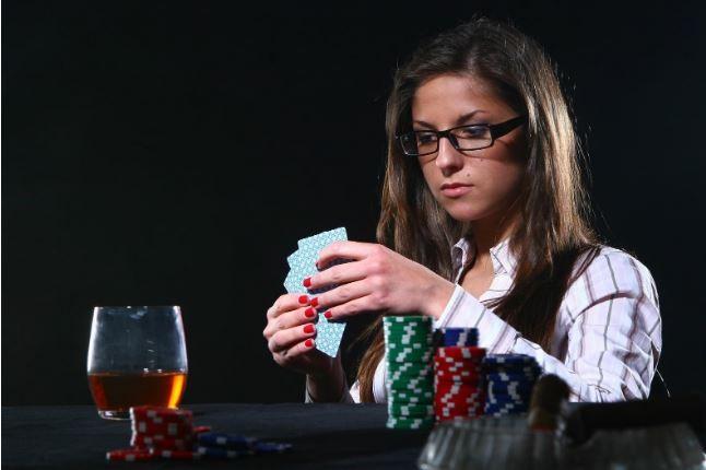 Lendas do Poker: histórias de jogadoras que mereciam uma série