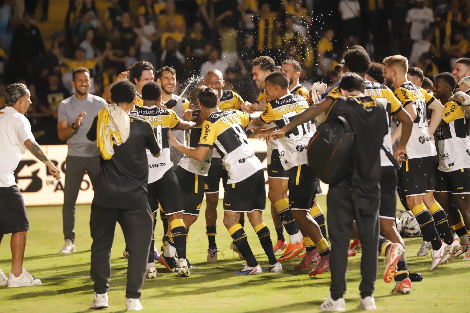 Veja o gol e as fotos da vitória do Tigre diante do Botafogo-SP