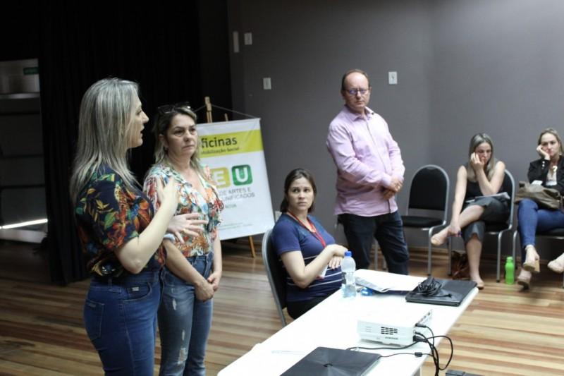Diretores da rede municipal de Içara recebem orientações sobre a meningite
