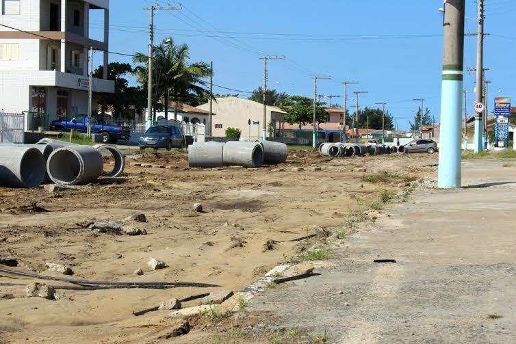 Iniciada instalação de sistema de drenagem na Avenida Leoberto Leal