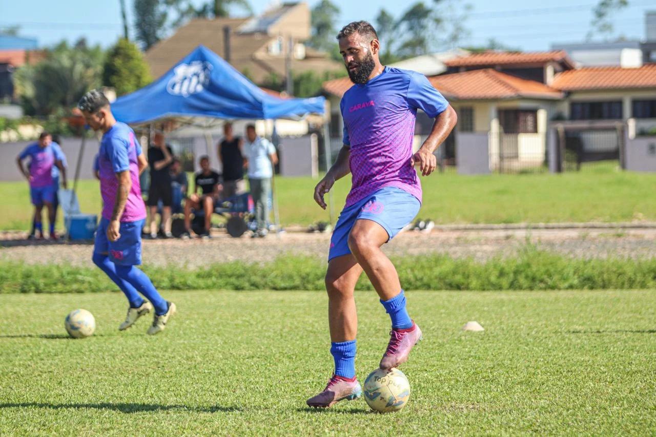 Caravaggio realiza jogo-treino com o Hercílio Luz neste sábado
