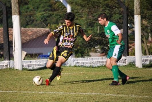 Ouro Negro vence em casa