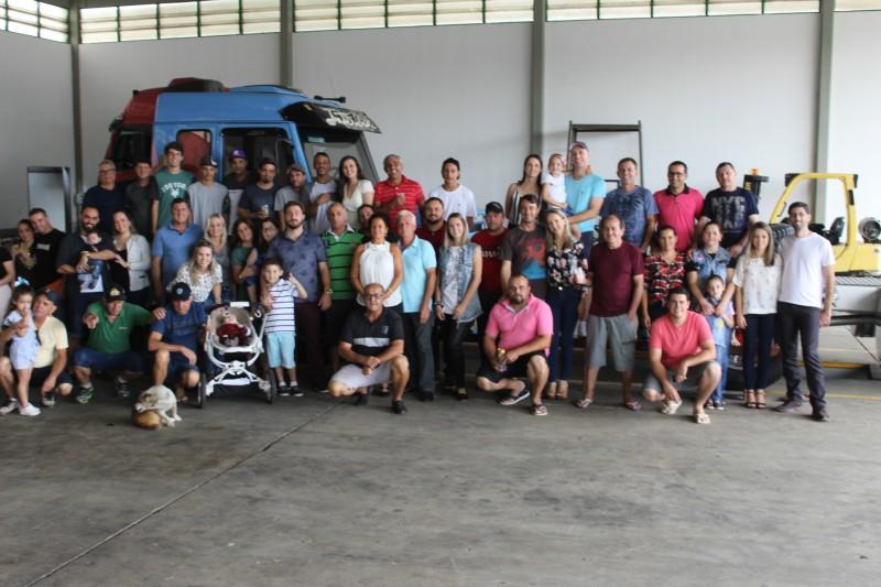 Colaboradores da Transportes Itália em Festa