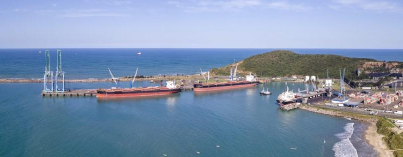 Porto de Imbituba tem recorde de movimentação de cargas e alta de 8% em 2023