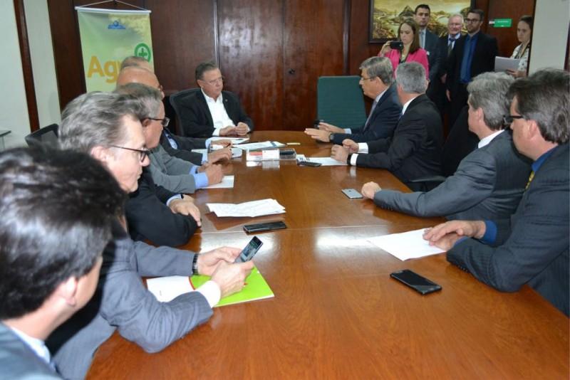 JBS em Morro Grande: Vice-governador vai ao ministro