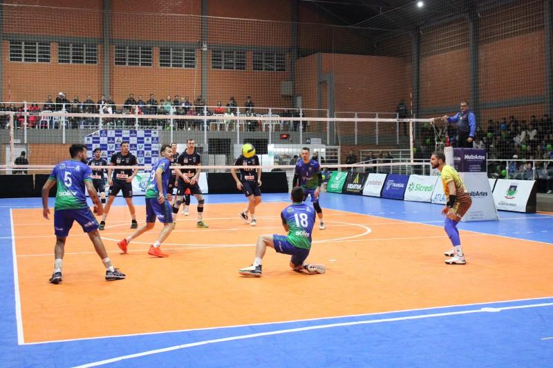 Vôlei de Morro da Fumaça disputa semifinal contra equipe da Superliga A