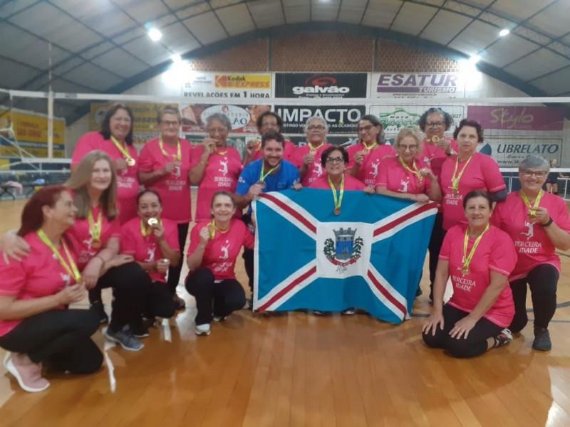 Içara é campeã na bocha e no vôlei adaptado pelo microrregional do Jasti