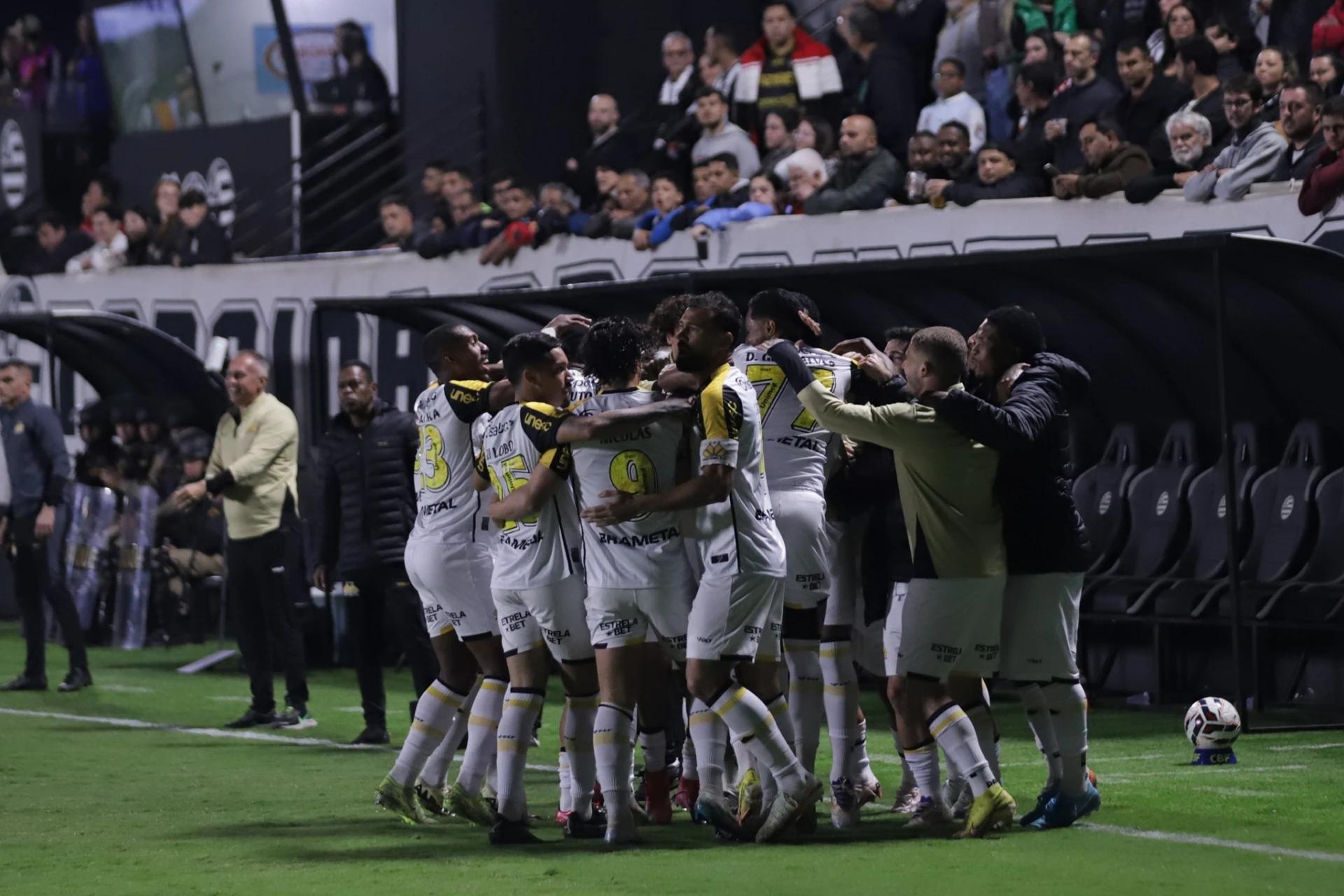Baptista afirma que Criciúma poderá ter novo reforço nesta semana