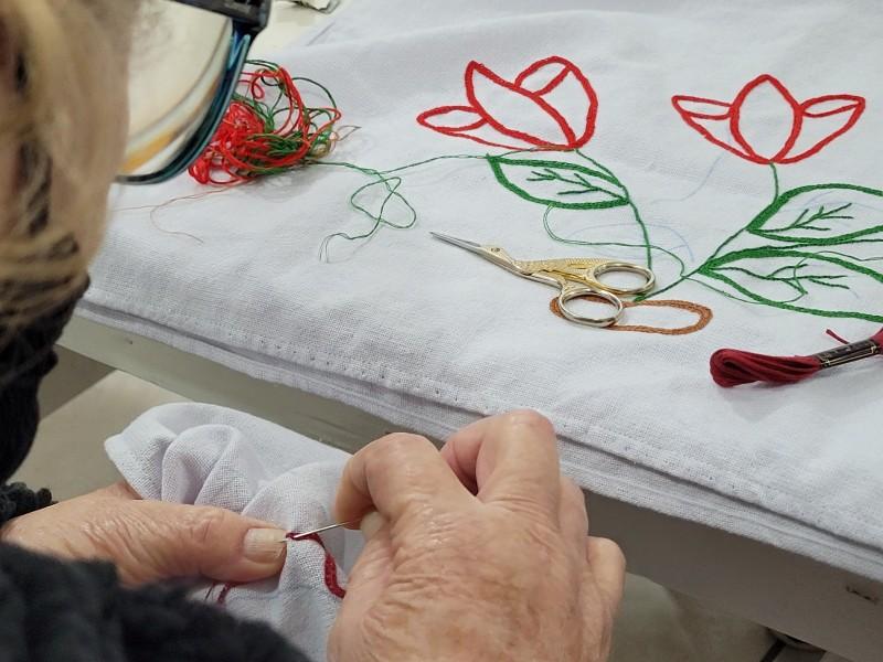 Clube de Mães da Apae: artesanato, convivência e apoio em Cocal do Sul 