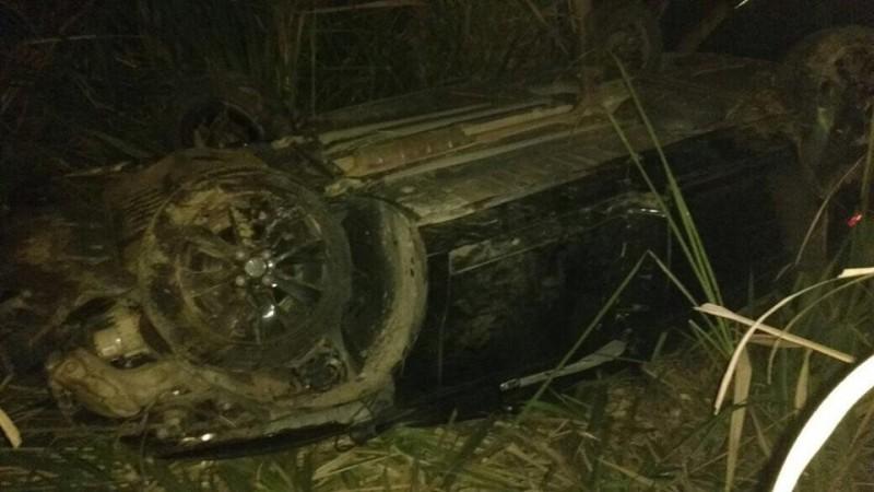 Colisão provoca saídas de pista e deixa motorista ferido 