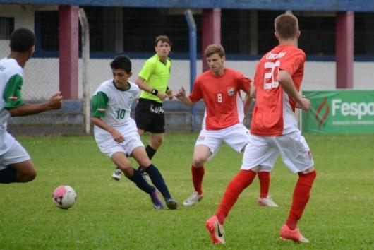 No futebol, Criciúma perde para Santo Amaro da Imperatriz 