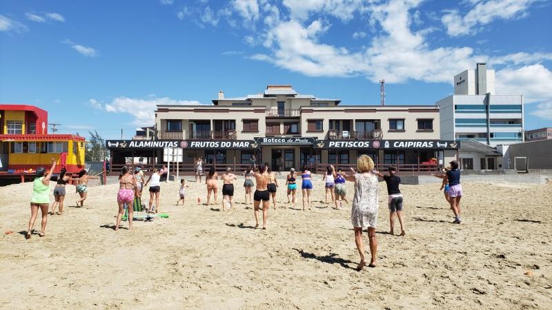 Sábado e domingo tem Ginástica na Praia em Balneário Arroio do Silva