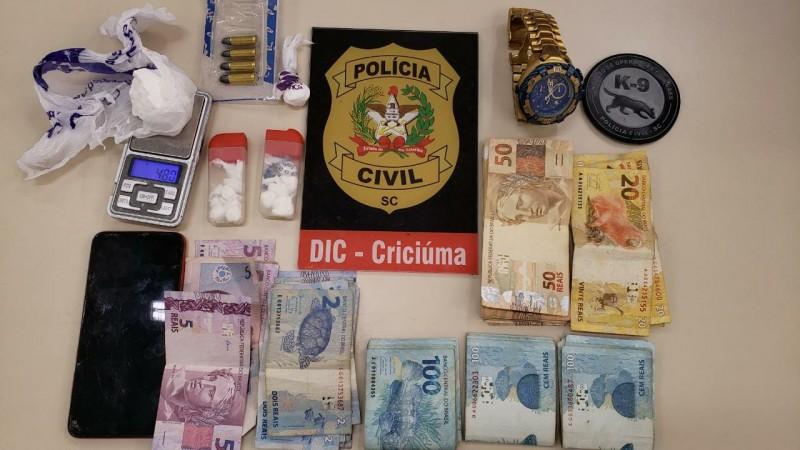 Suspeito de traficar drogas em casa ao lado de creche é preso pela Polícia Civil