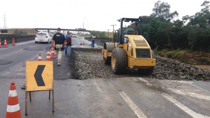 DNIT segue trabalhando na revitalização da ponte em Sangão 