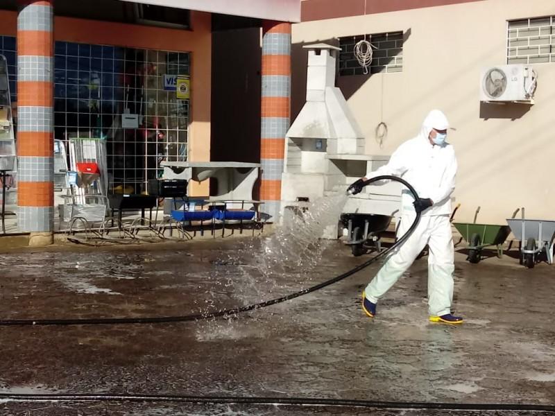Forquilhinha reforça a higienização nos espaços públicos