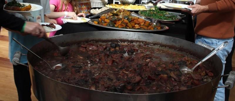 Últimos dias para adquirir os ingressos da feijoada da Nossa Casa