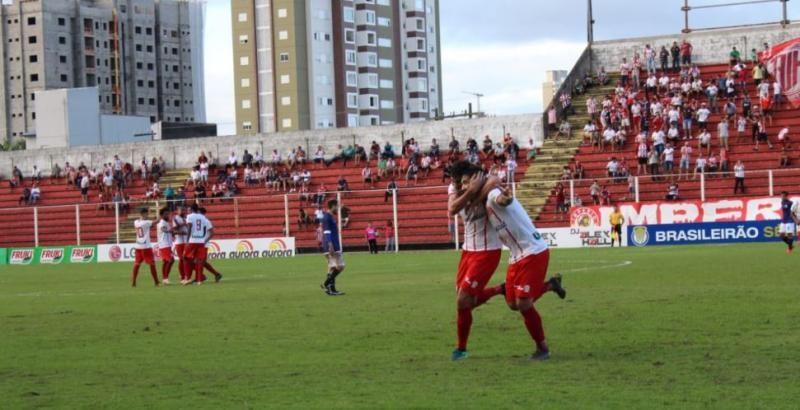 Em Tubarão, Hercílio Luz vence o Itaboraí