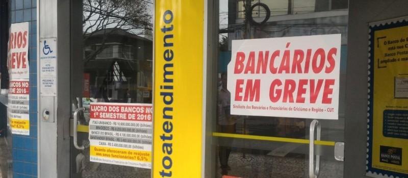 Agências abertas para os aposentados nesta semana
