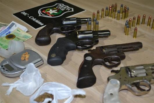 Polícia Civil é recebida a tiros em ponto de venda de drogas no bairro Imperatriz