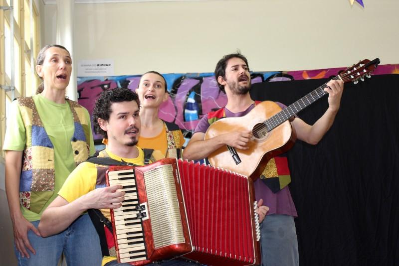 Trabalho infantil é tema de teatro
