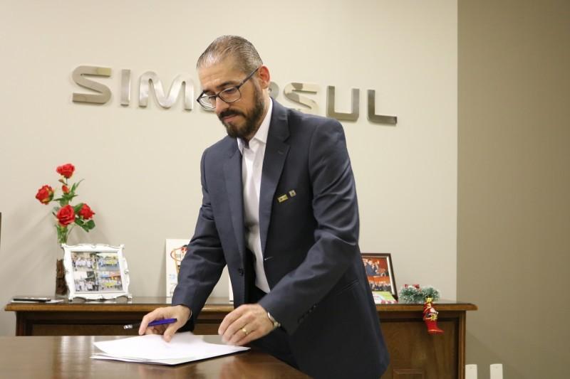 Simersul aponta soluções para a falta de médicos em Criciúma
