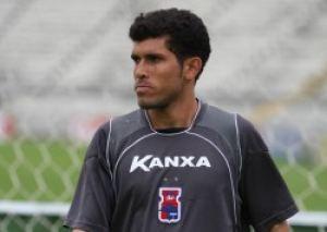 Tigre recebe meia e atacante