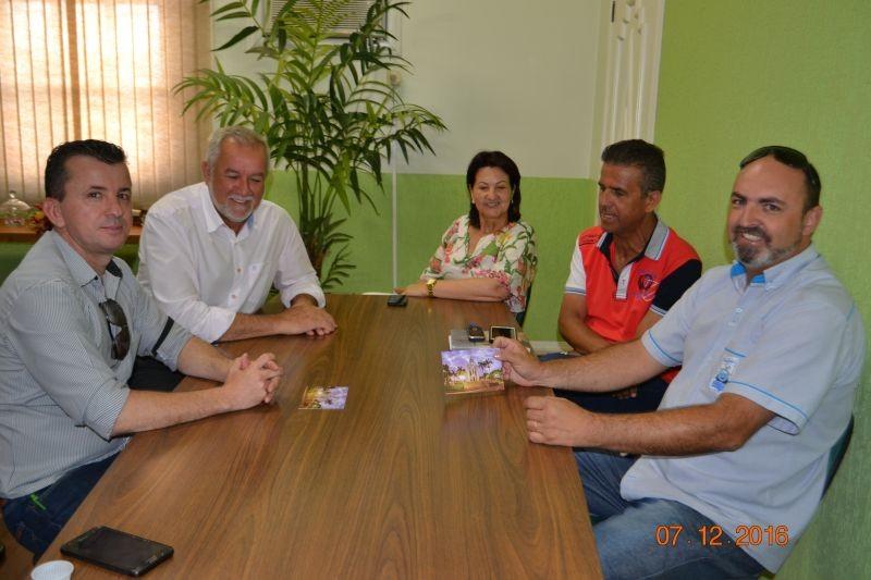 Novo presidente da CDL renova parcerias com Magagnin