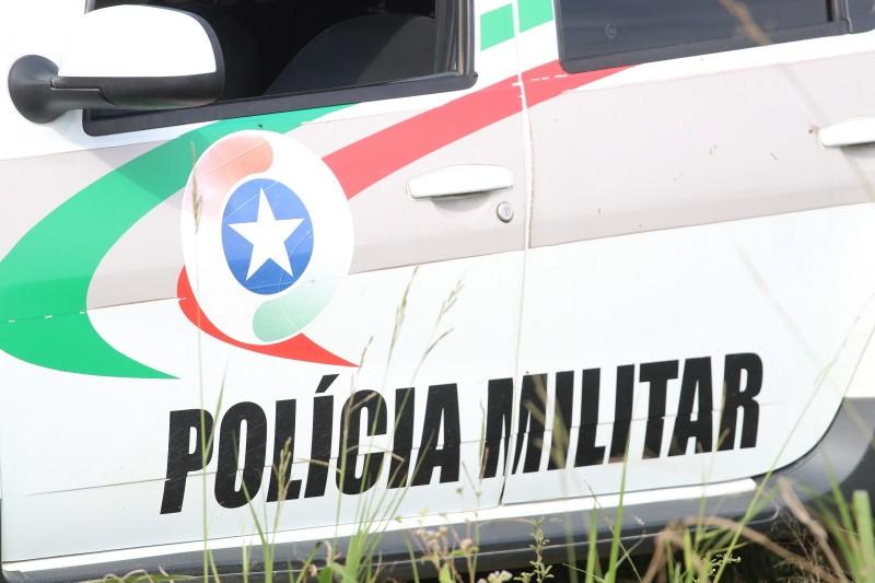 Siderópolis: dupla é presa com maconha e dinheiro em ação contra tráfico
