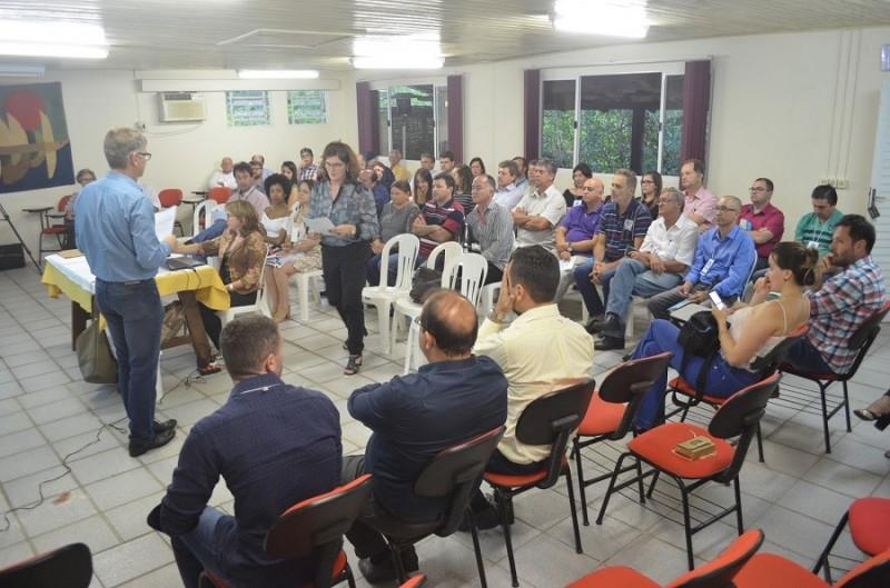 Água, transparência e democracia: União para participação social e exercício da cidadania